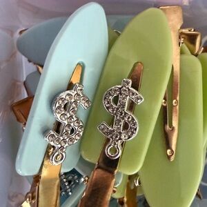 DOLLA DOLLA BILLS Gold Plated Bling Alligator Clip